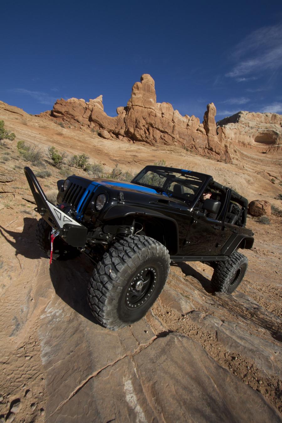  Jeep Wrangler Apache Concept 2012 года  (фото 21 из 30)